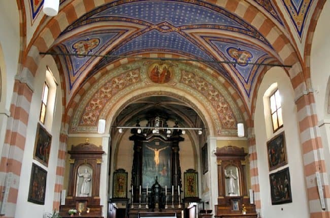 Santi Cosma e Damiano Church