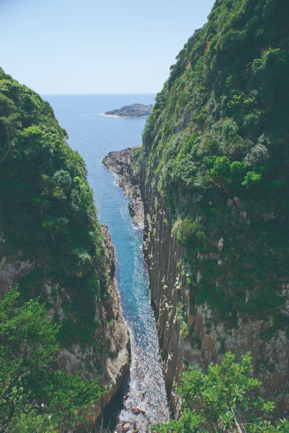 Umagase Cliffs