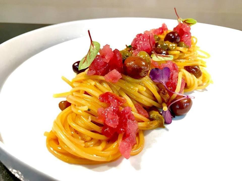 Spaghetti con Crudo di Tonno