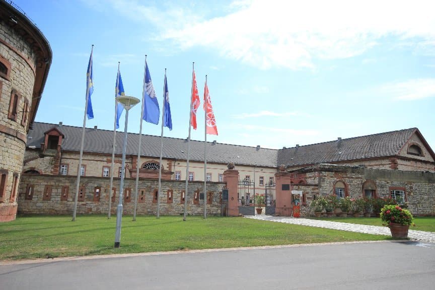 Impressionen von der Reduit am Kasteler Museumsufer.