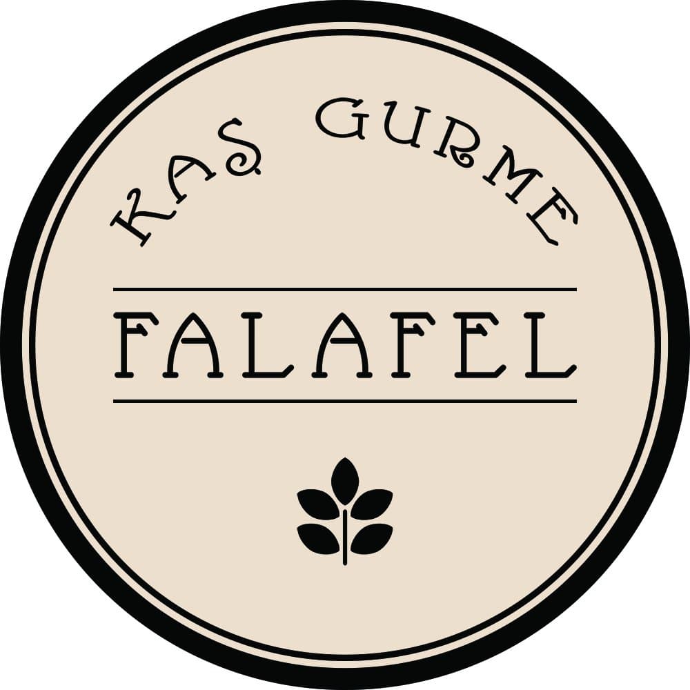 Vegan - vejetaryen soslar ile lezzetli falafeller