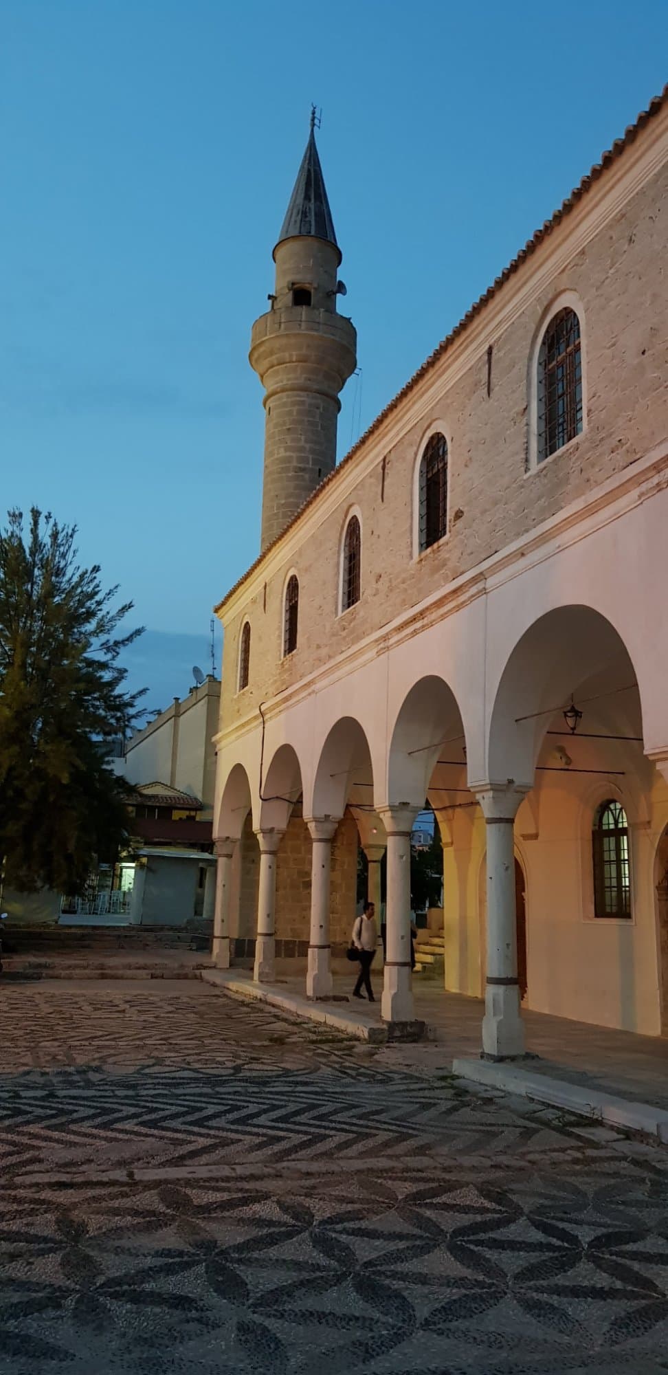 Alaçatı Pazaryeri Camii