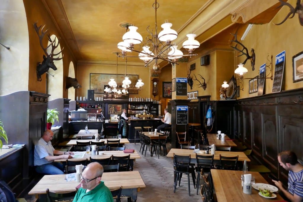 Authentisches Wirtshaus - wunderbar nostalgisch