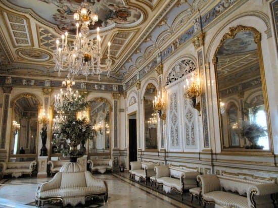 Palacio del Marqués de Dos Aguas (Ceramics Museum)