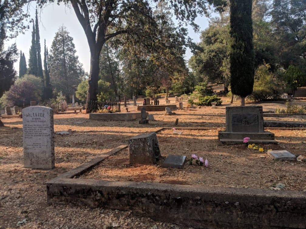 Columbia Cemetery