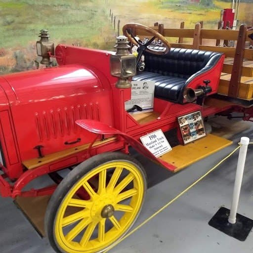 1916 Moreland Truck