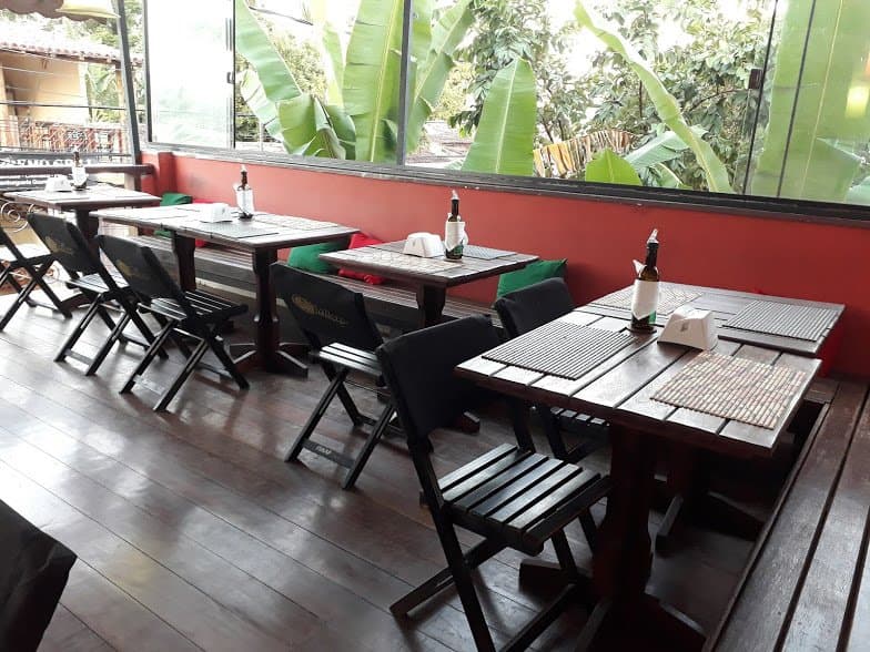 Salão no primeiro andar da pizzaria