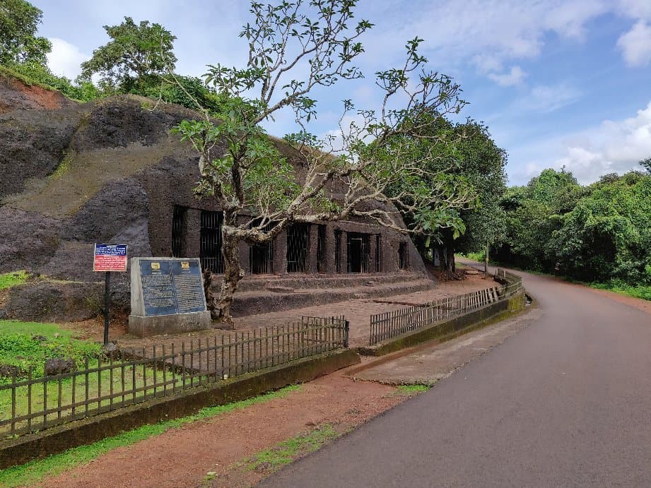 Harvalem Caves