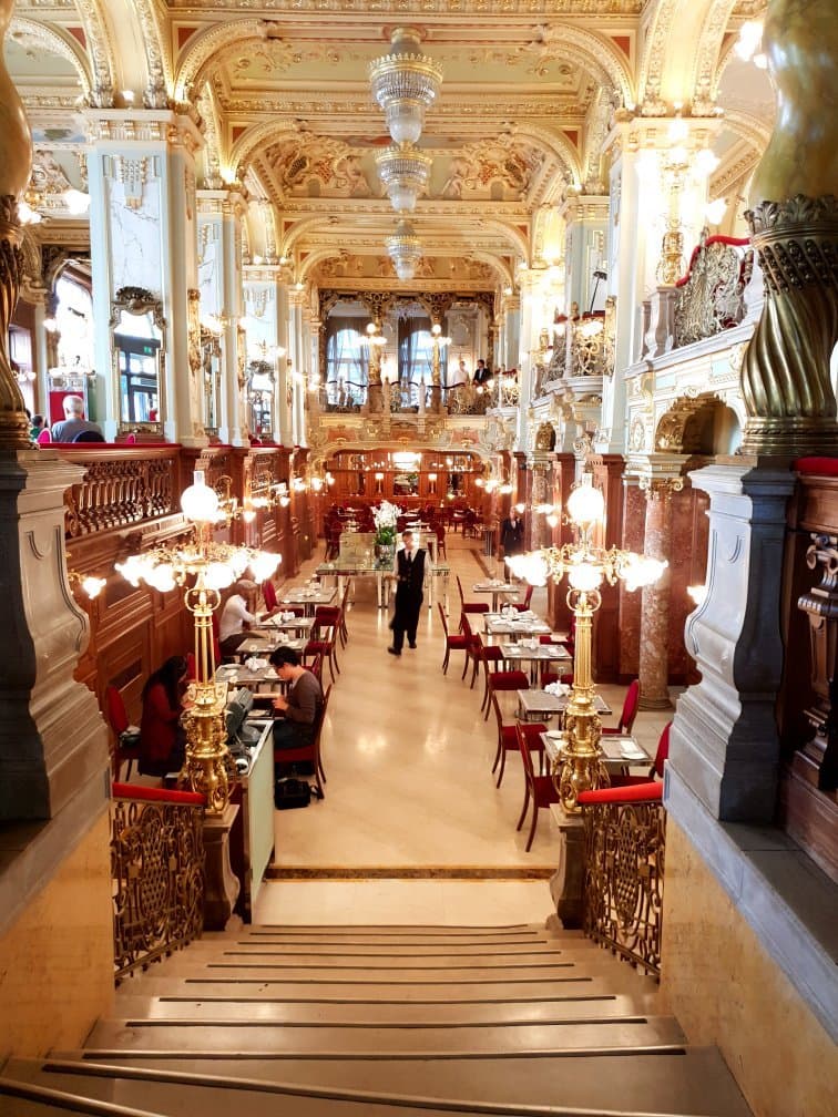 New York Cafe