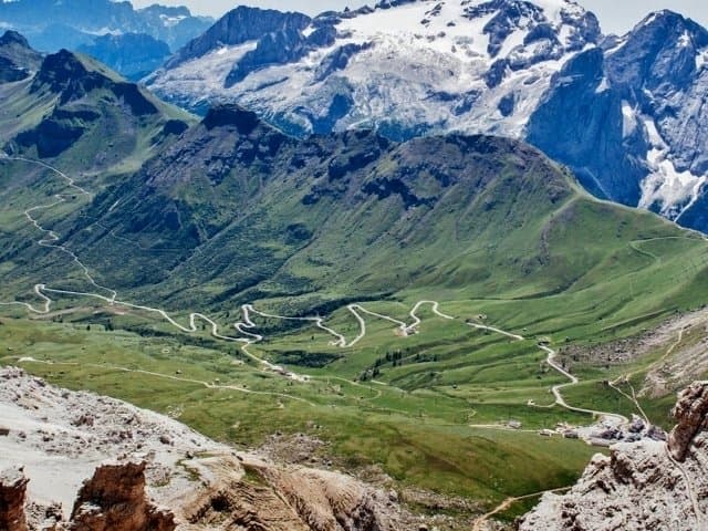 Il Passo visto dal Sass Pordoi