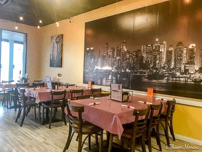 Authentic ny pizza dining room