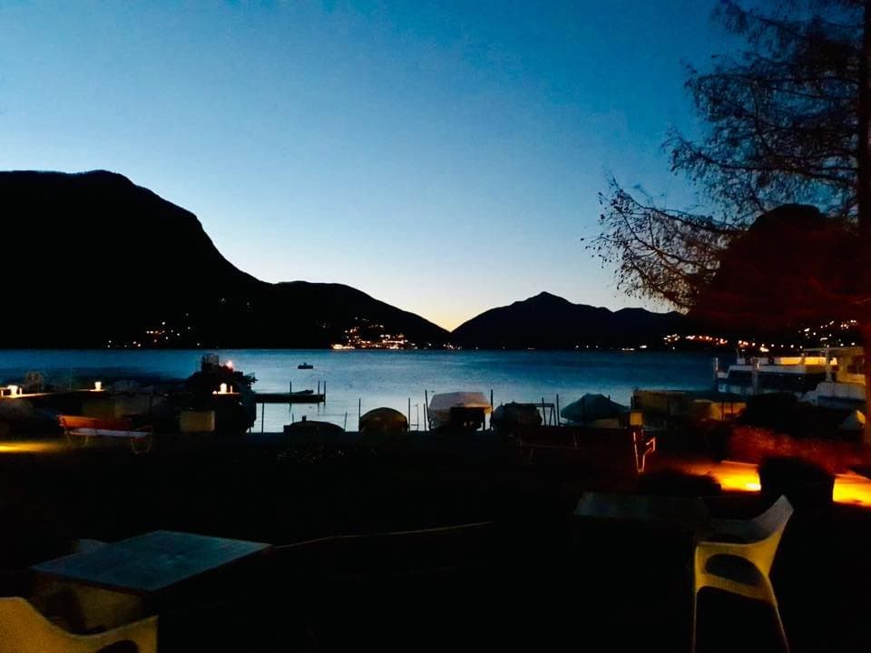 Che panorama fantastico dalla nostra terrazza , direttamente sul lago di Lugano!