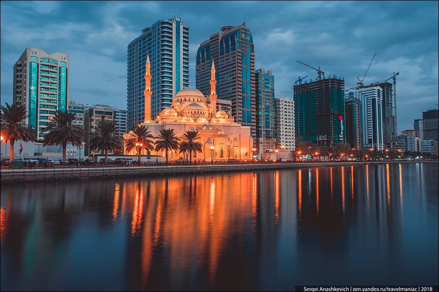 Вид на набережную с острова Аль Нур