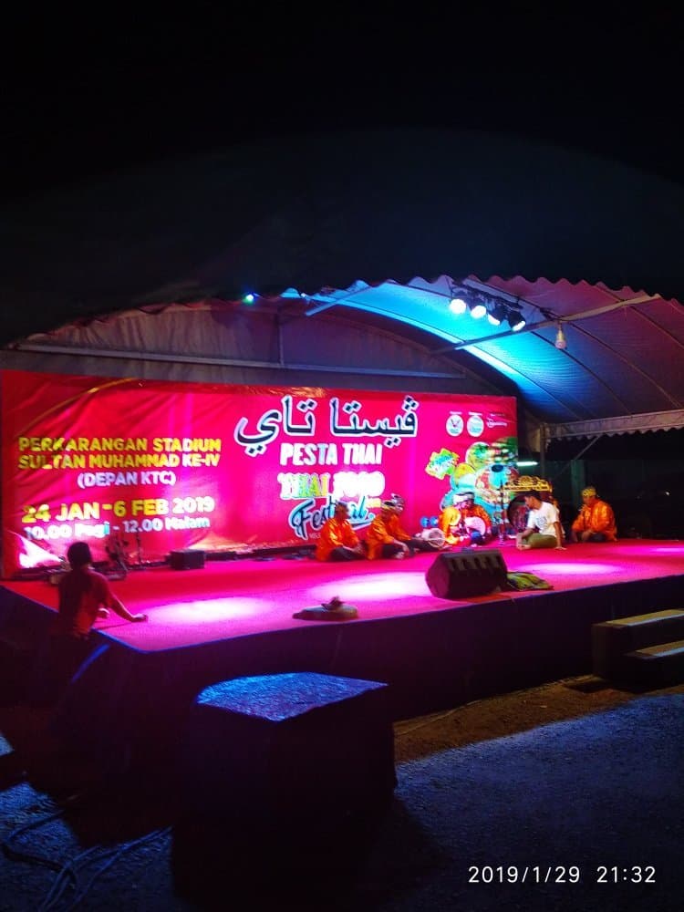 TESKI TO PESTA MAKANAN THAI  Datang ke kelantan susah nak dapat teksi!! Jangan bimbang Bakri Teksi Kelantan ada Step mudah untuk booking tek