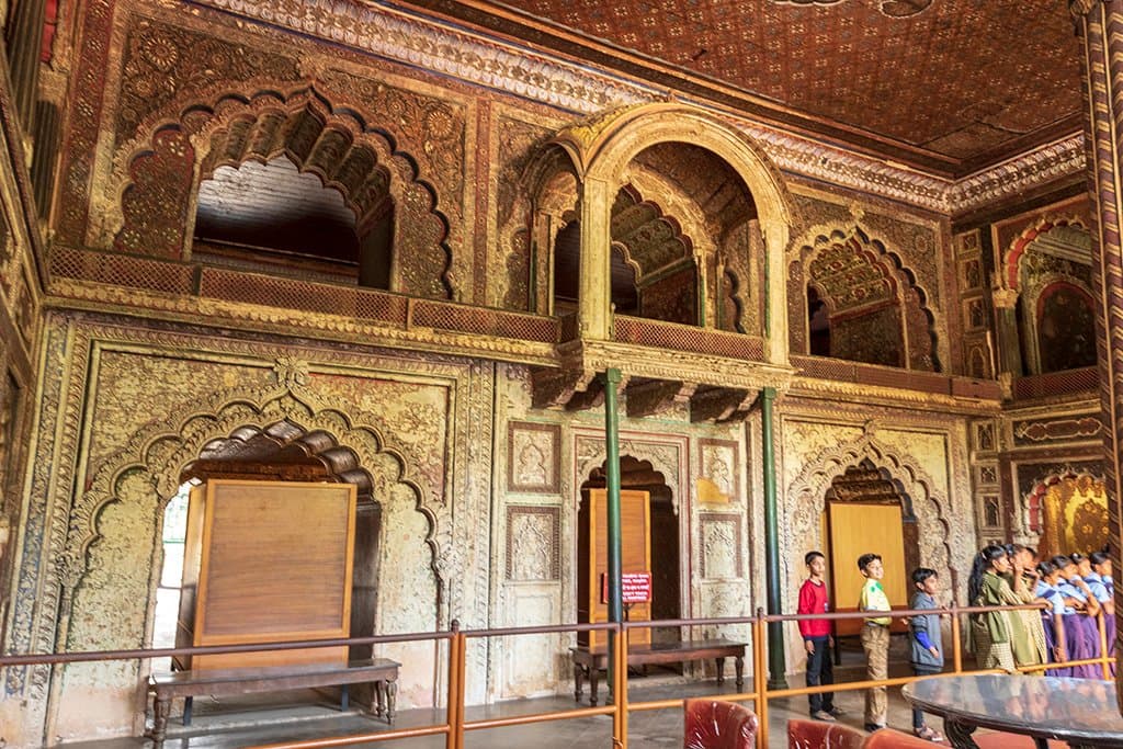 Projecting balcony on upper floor