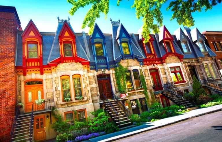 MonTataneTour vous parle de Montréal la merveilleuse avec le plus de précisions possible et surtout avec le coeur, N'hésitez pas montatanetour.fr sur internet...
