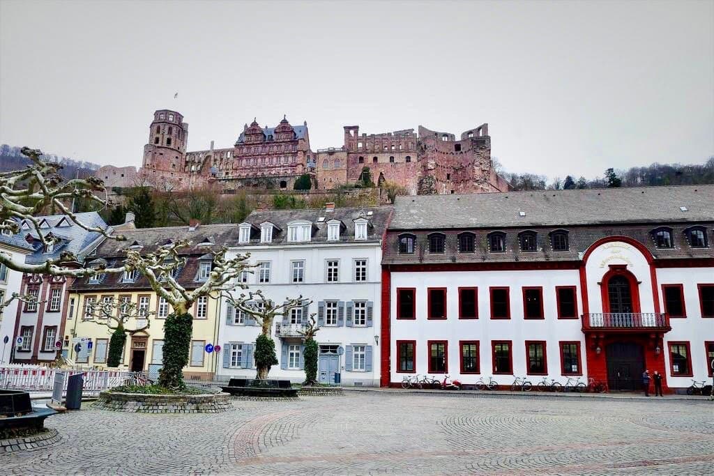 Güzel ve tarihi meydan