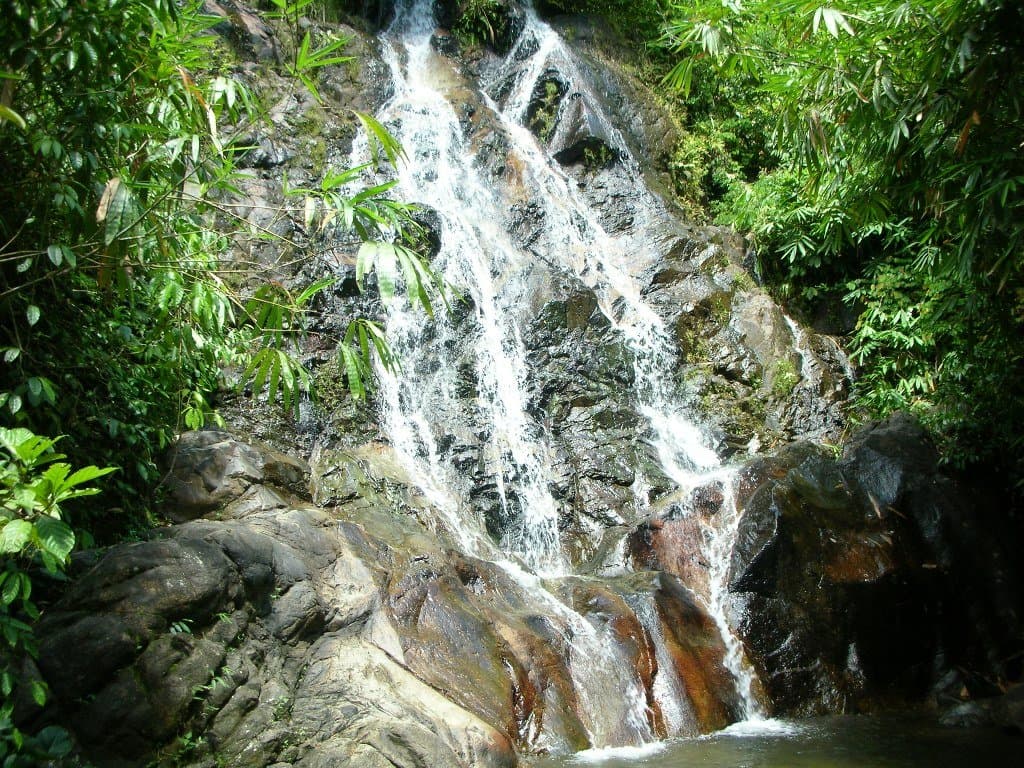Sai Rung Waterfall 