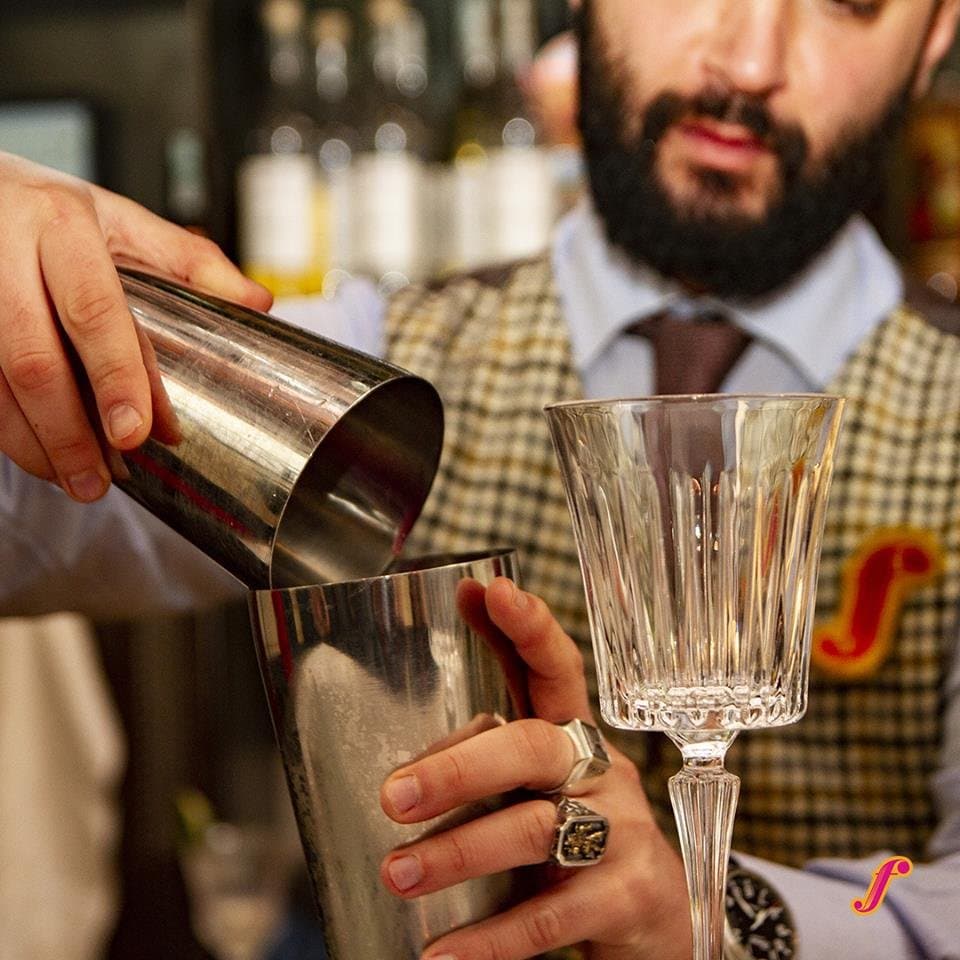  La domenica sera, scendi a bere una Fesseria! 😉🍸