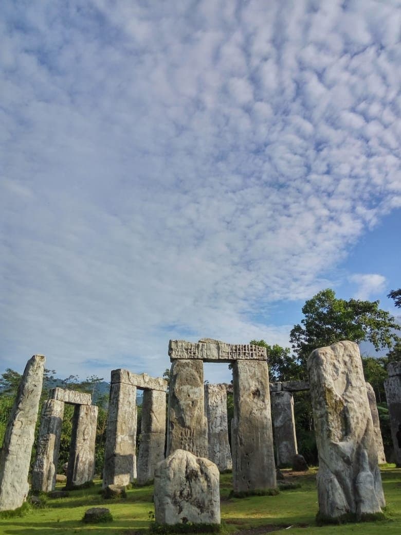 Stonehenge Merapi