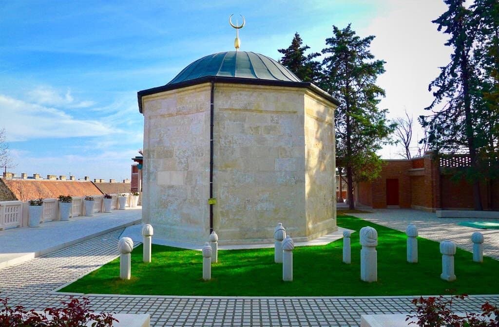 Gül Baba Türbesi