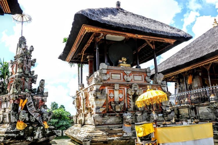 PENATARAN SASIH TEMPLE