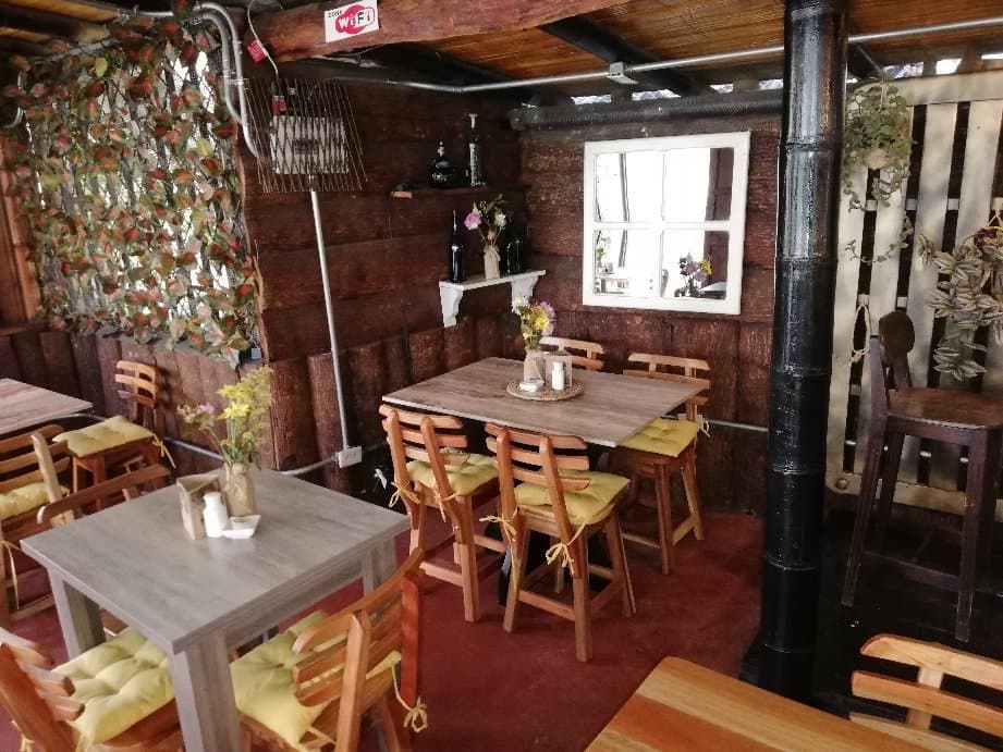 Restaurante EL RINCON Parrilla, todos nuestros productor  elaborados al carbón.