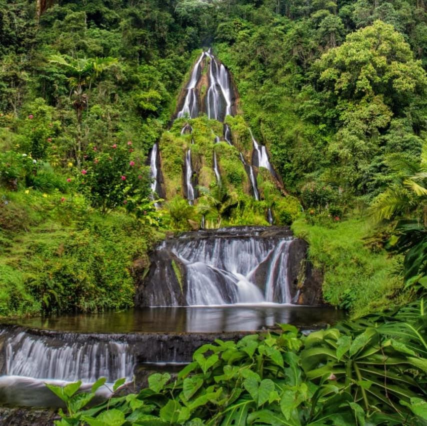 Cascada Santa Helena en Termales Santa Rosa de Cabal Balneario.