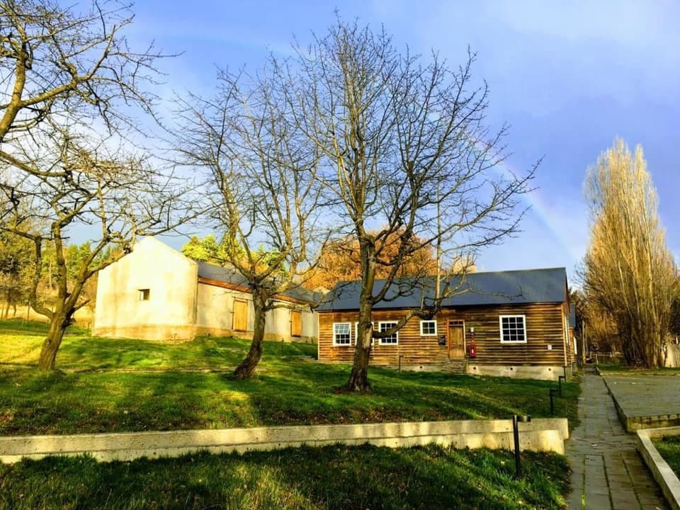 Sector sur, comprende parte del Monumentos Histórico y Museo de Sitio. 