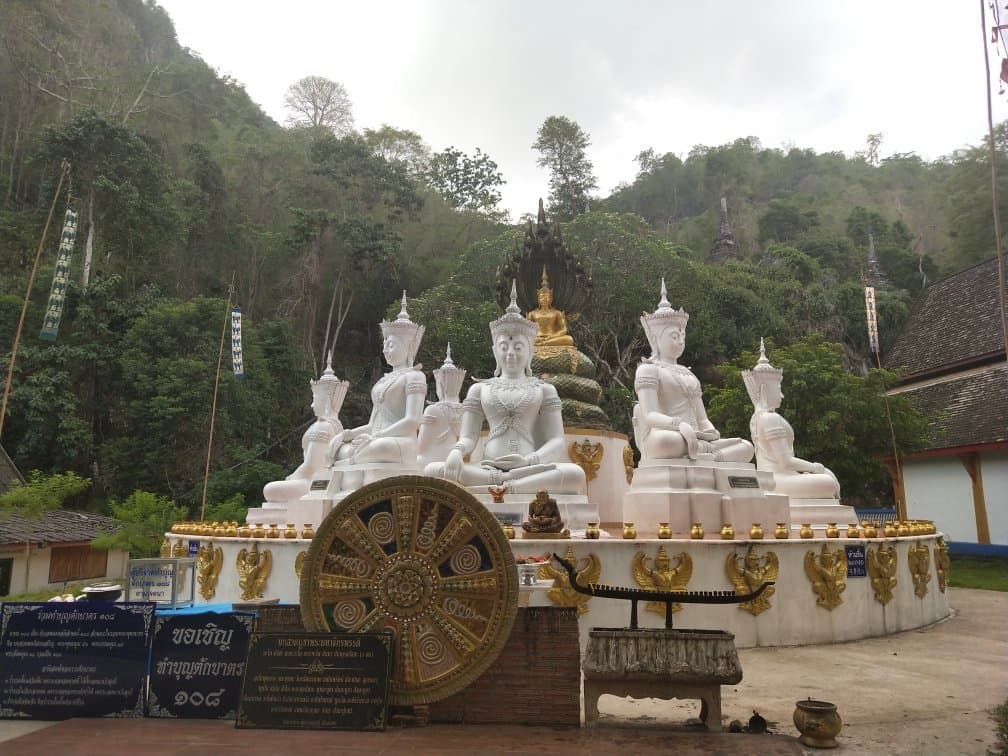 Chiang Dao Cave Chiang Mai