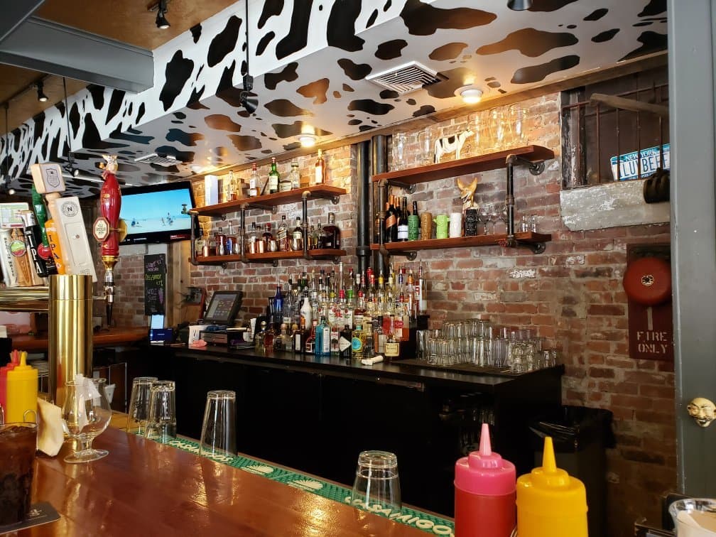 Harry's Bar & Burger