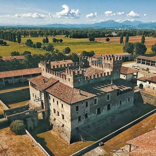 Castello di Malpaga