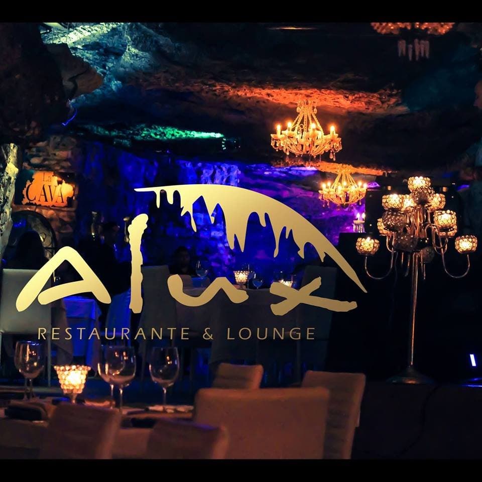 Restaurant & Lounge