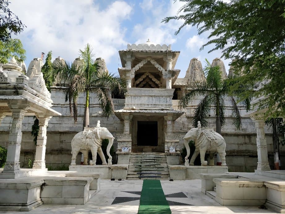 Kumbhariya Jain Temples
