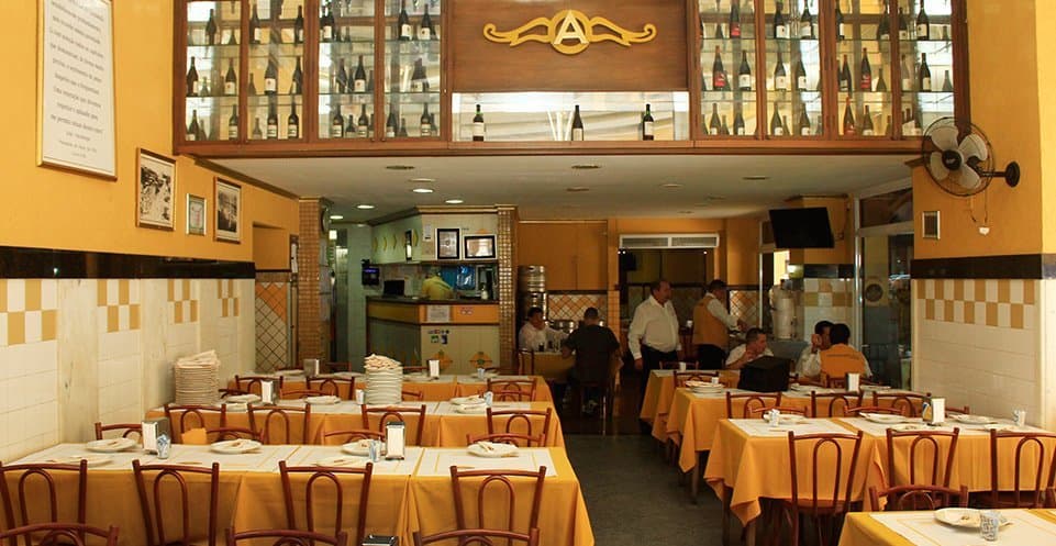 Amarelinho da Cinelândia - (Centro, RJ)