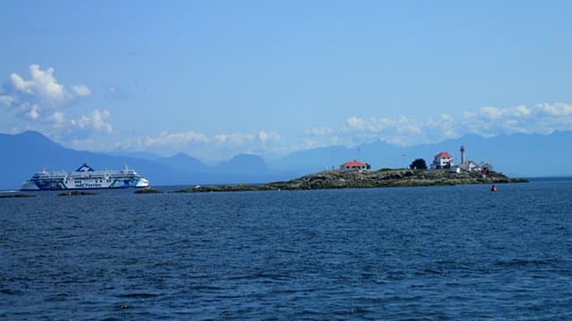 Entrance Island lighthouse with BC Ferry going by.