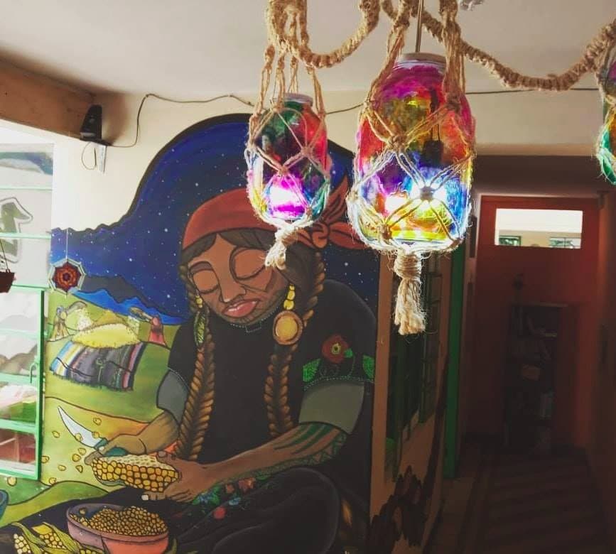 Reciclamos y reutilizamos, es parte de nuestra decoración y filosofía de vida
