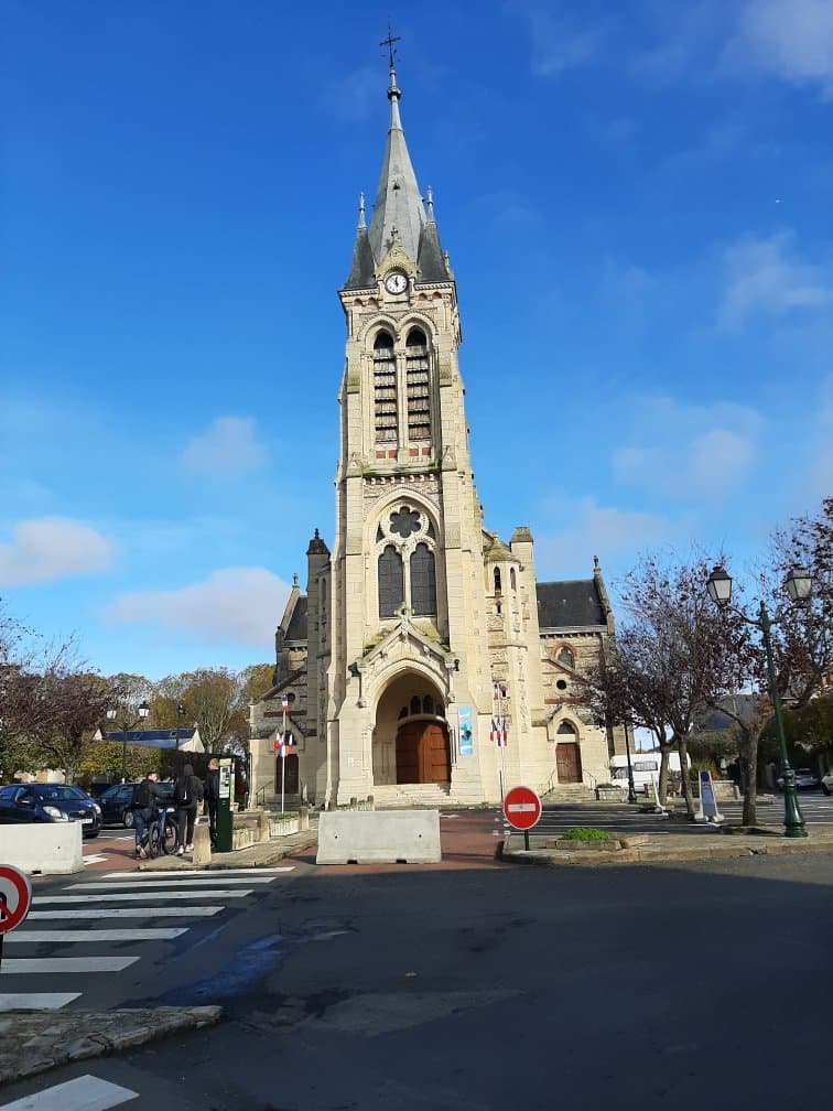 Église Saint-Lubin et Saint-Jean-Baptiste