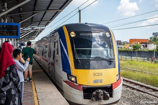 KTM Komuter Batu Caves Station