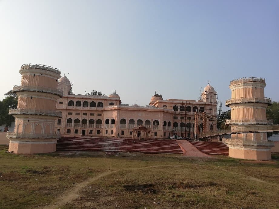 Sheesh Mahal Suspension Bridge