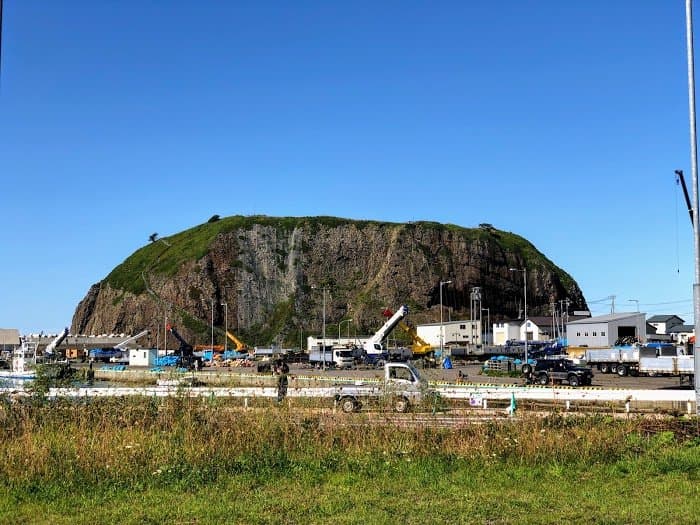 道の駅うとろ・シリエトク（北海道斜里町）　⇒　オロンコ岩を見てスープカレーでランチ【北海道旅行13日目その6】