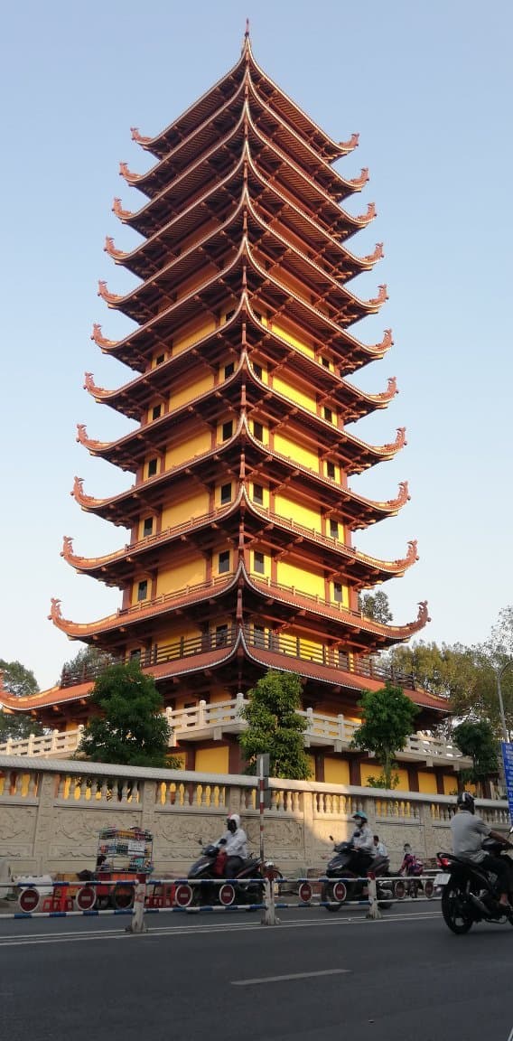Quoc Tu Pagoda