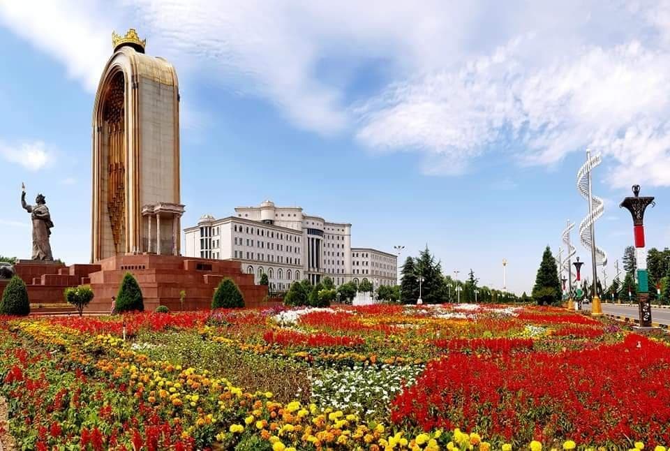 Ismoil Somoni Monument