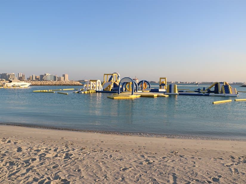 For those who prefer to stay on the shore, bungee trampolines and the volleyball court await. Marassi Beach also provides the ideal location for family gatherings and picnics, with idyllic views overlooking pristine Bahraini waters.