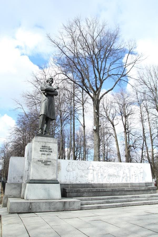 Памятник