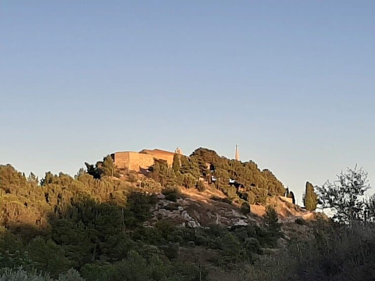 Por Encima del Pueblo