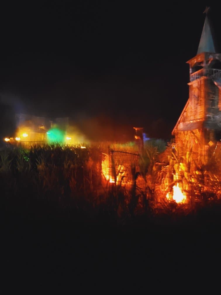 Headless Horseman Hayrides & Haunted Houses