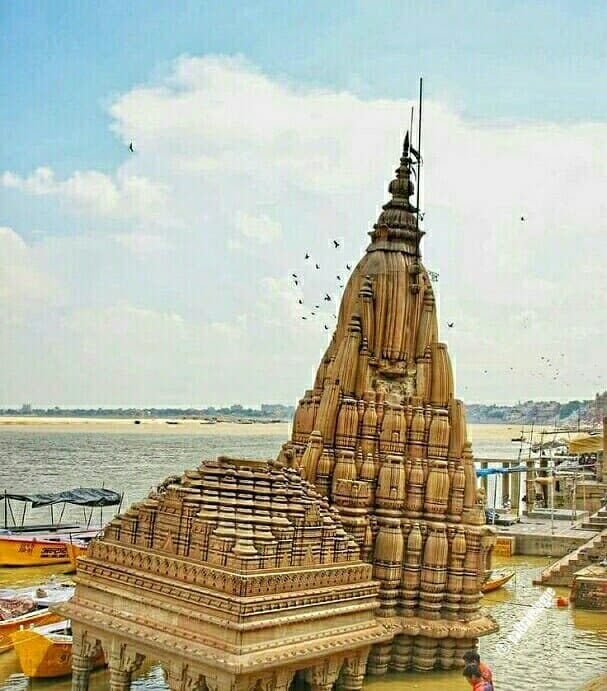 Another views of tilted Ratneshwar Mahadev Temple .