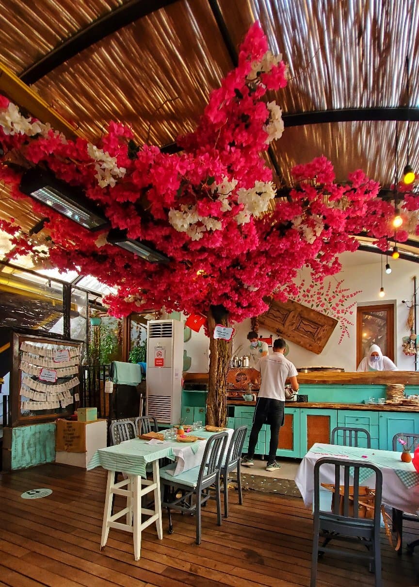 Efe Fırın Bazlama Dükkanı