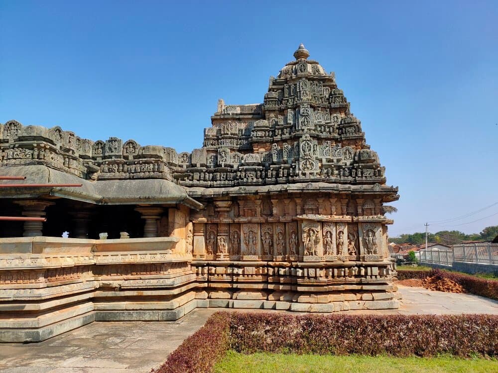 Veera Narayana Temple Belavadi